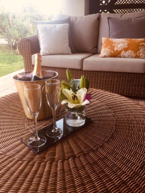 2Bedroom Bungalow Heated Shared Pool ,Near Carvoeiro And Ferrugudo المظهر الخارجي الصورة