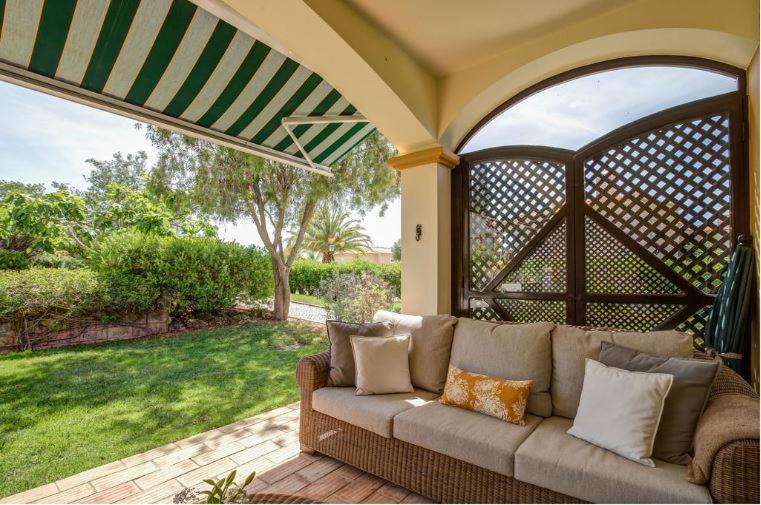 2Bedroom Bungalow Heated Shared Pool ,Near Carvoeiro And Ferrugudo المظهر الخارجي الصورة